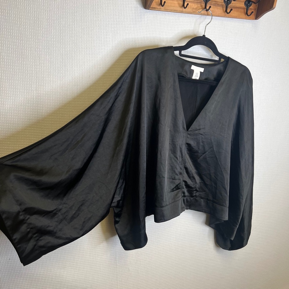 H&M Black Satin Kimono Sleeve V-Neck Blouse XXL Cropped Wide Sleeve Top